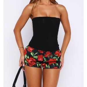 White fox boutique bless my soul Red Floral Shorts size small